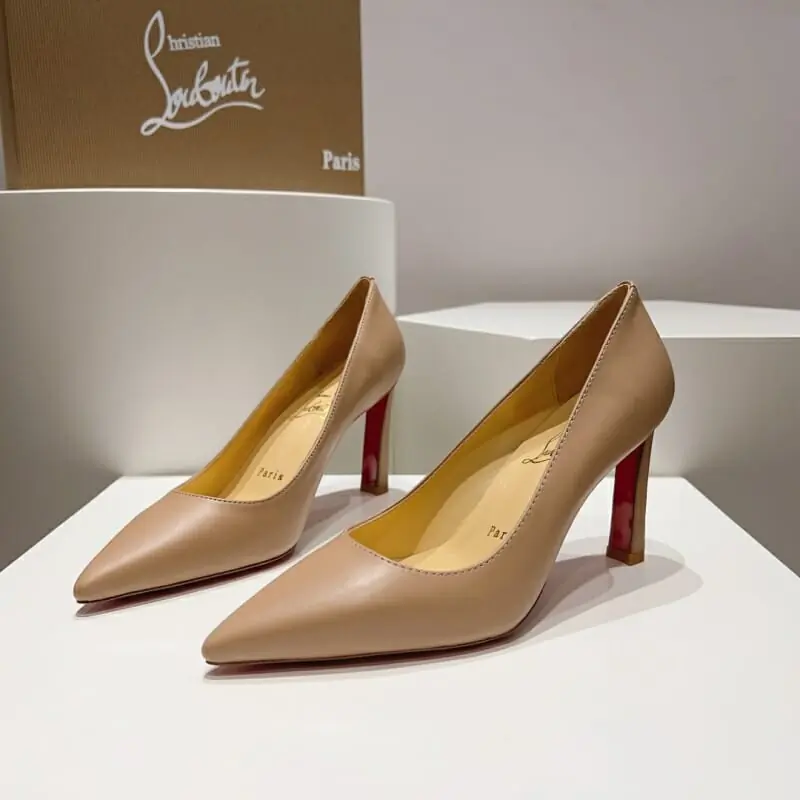 christian louboutin high-heeled chaussures pour femme s_1140977